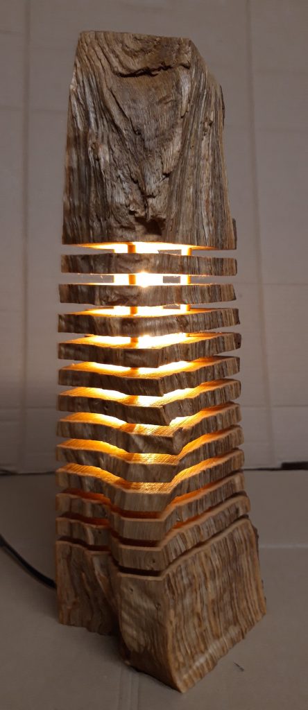 lampe-bois-bûche-frêne-luminaire-décoration-lanatureenlumiere.com- la-nature-en-lumiere-