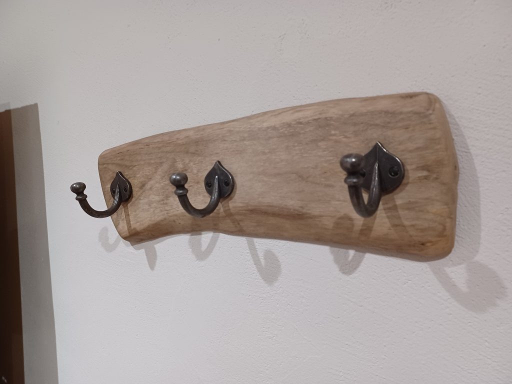 lanatureenlumiere.com-porte-manteau-vintage-fer-forgé-decoration-nature-lumiere